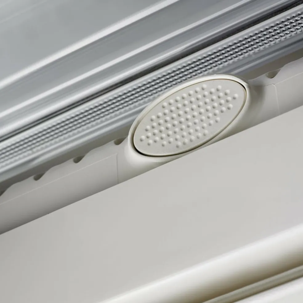 Dometic Midi Heki dakluik met zwengel en permanente ventilatie