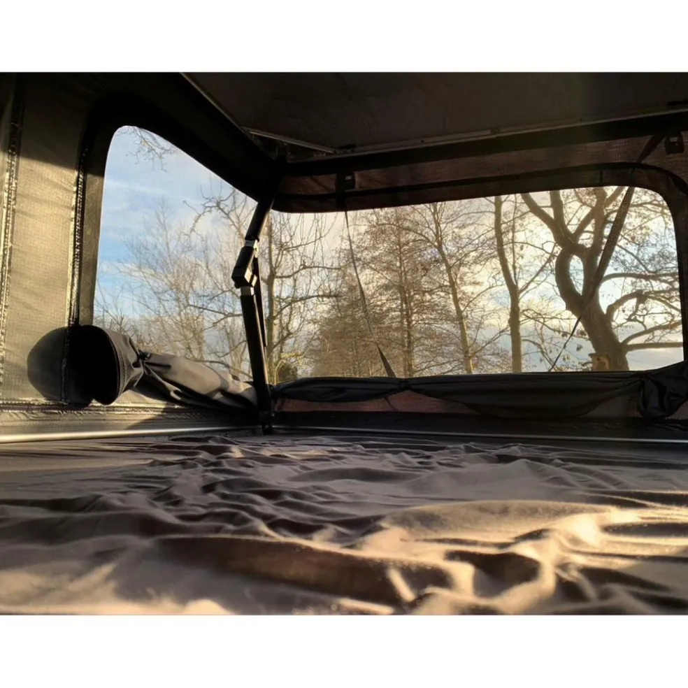 Femkes Rooftoptents Miles Starling daktent green