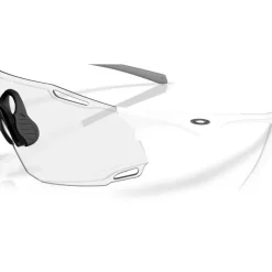 Oakley Cybr Dyno zonnebril clear to black iridium  photochromic matte white