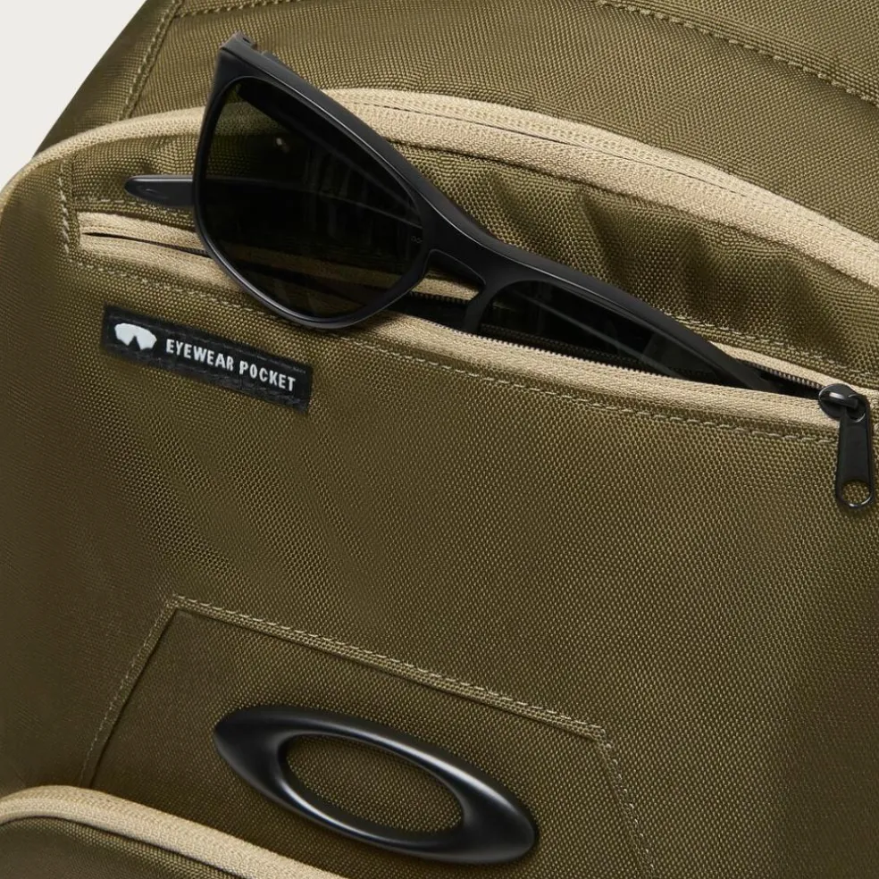Oakley Enduro 4.0 15 inch laptop rugzak 25 liter army green pebble