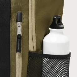 Oakley Enduro 3.0 15 inch laptop rugzak 20 liter army green pebble