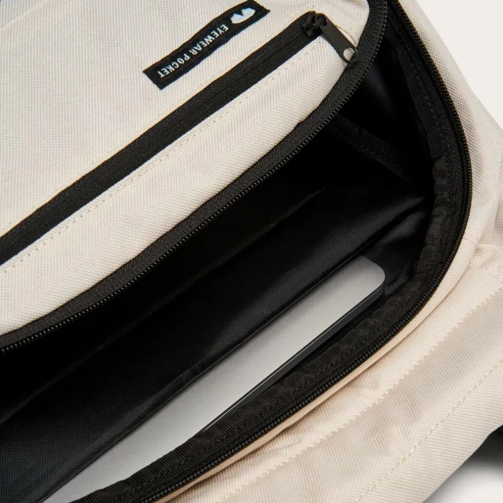 Oakley Enduro 4.0 15 inch laptop rugzak 25 liter mist