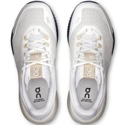 On THE ROGER Advantage Pro Clay tennisschoenen dames white cream