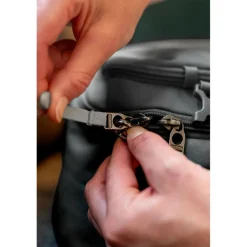 PacSafe GO Anti Theft Carry On rugzak 34 liter jet black