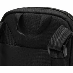 PacSafe Tech schoudertas jet black