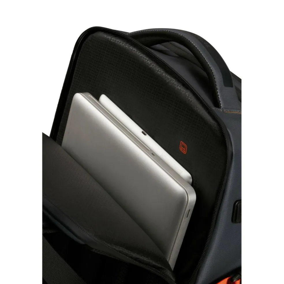 Samsonite Biz2go Daytrip 15,6 inch laptop rugzak 22,5 liter graphite apricot