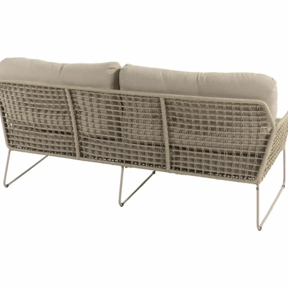 TASTE by 4 Seasons Albano loungebank latte