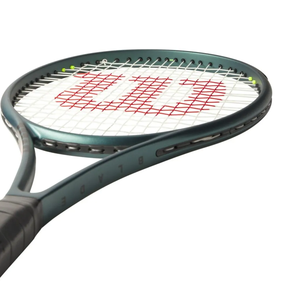 Wilson Blade 100UL V9 tennisracket